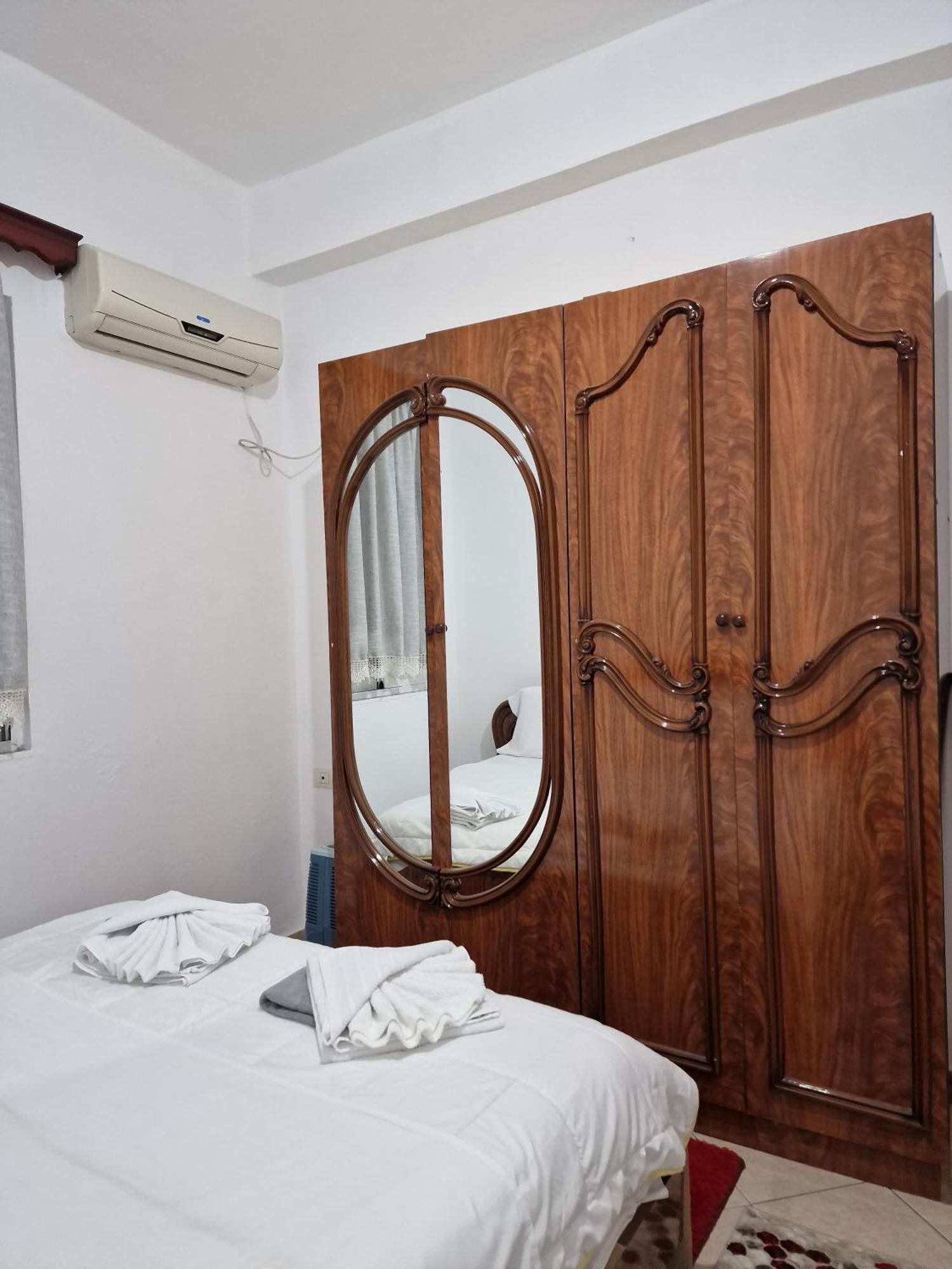 Apartment Antigona Гірокастра Екстер'єр фото