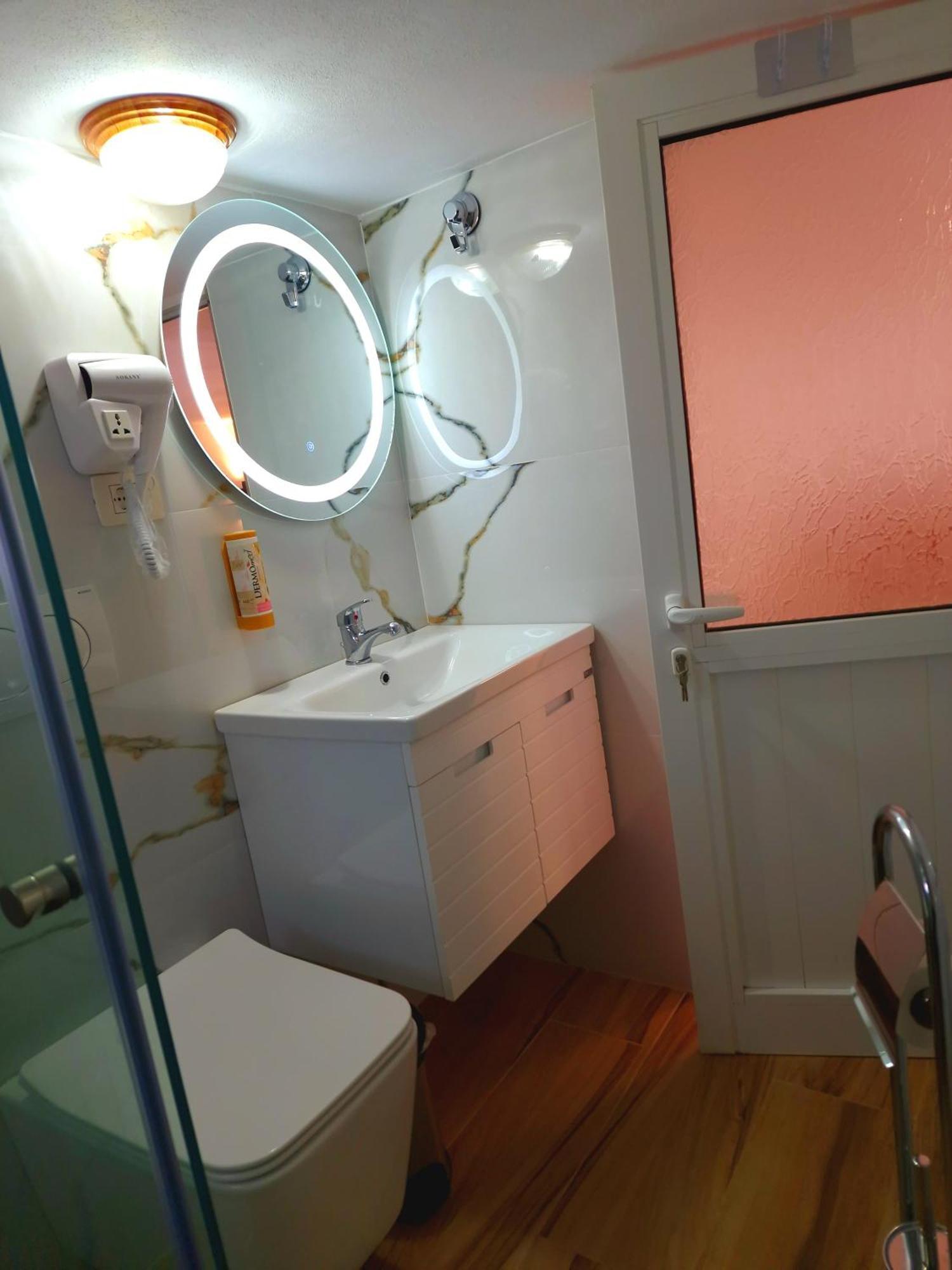 Apartment Antigona Гірокастра Екстер'єр фото