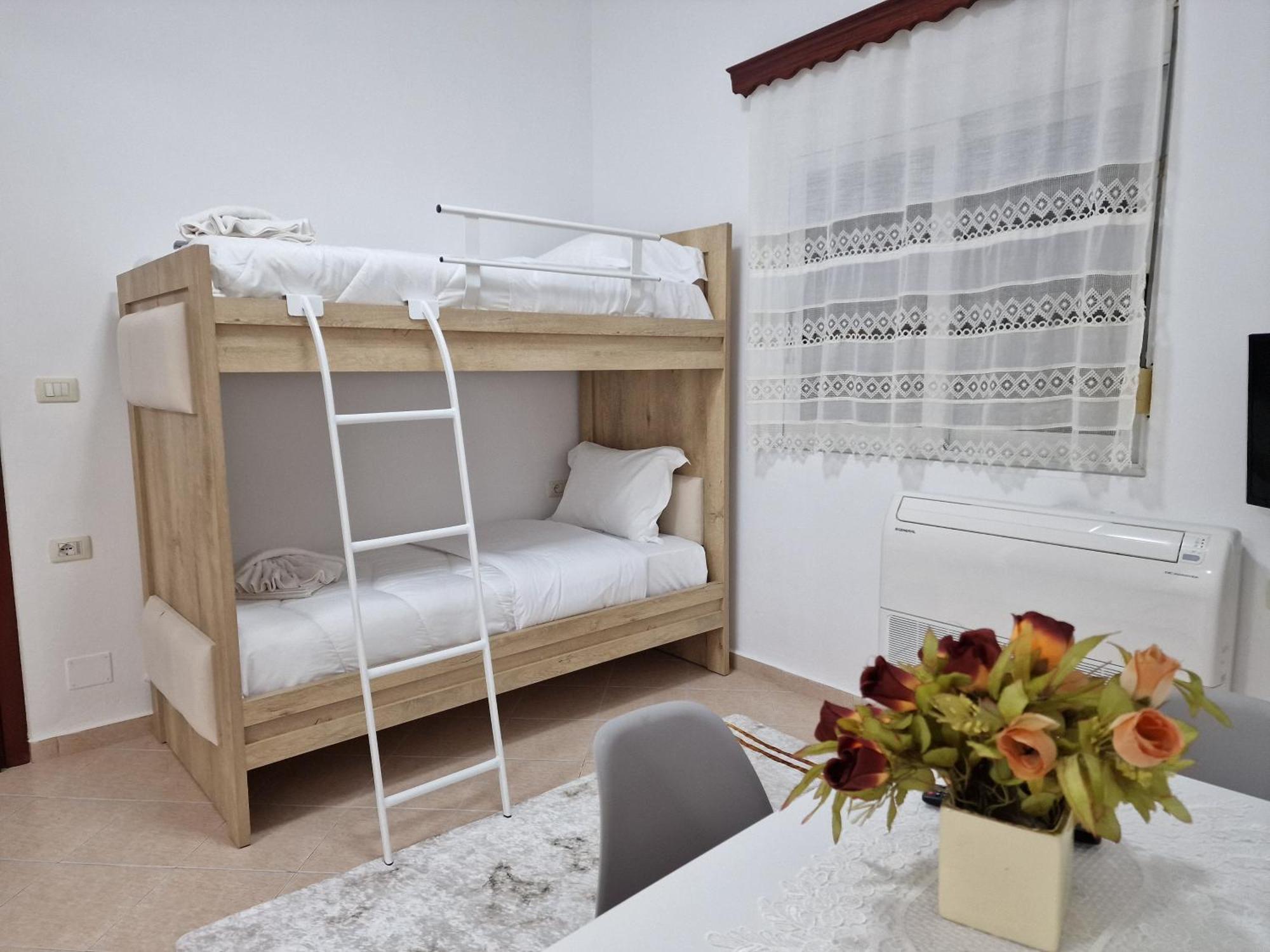 Apartment Antigona Гірокастра Екстер'єр фото