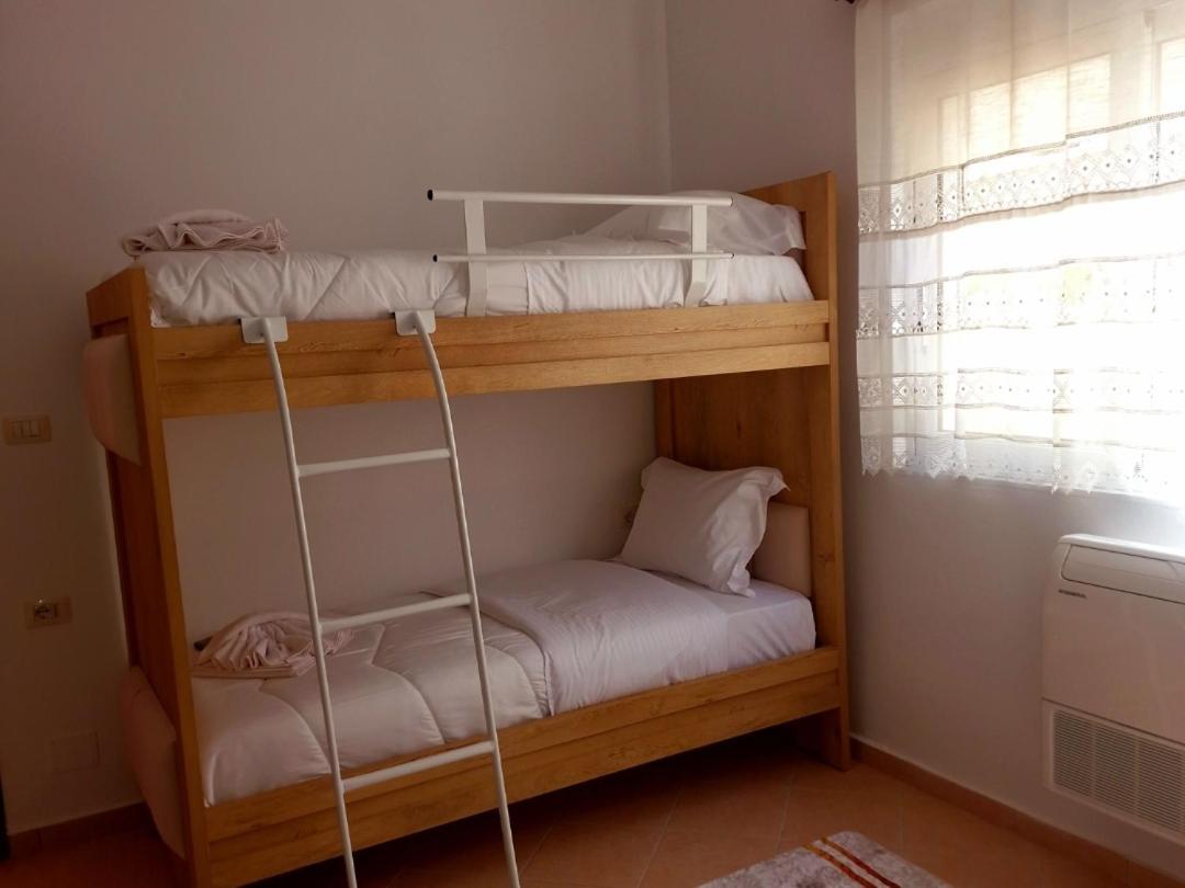 Apartment Antigona Гірокастра Номер фото